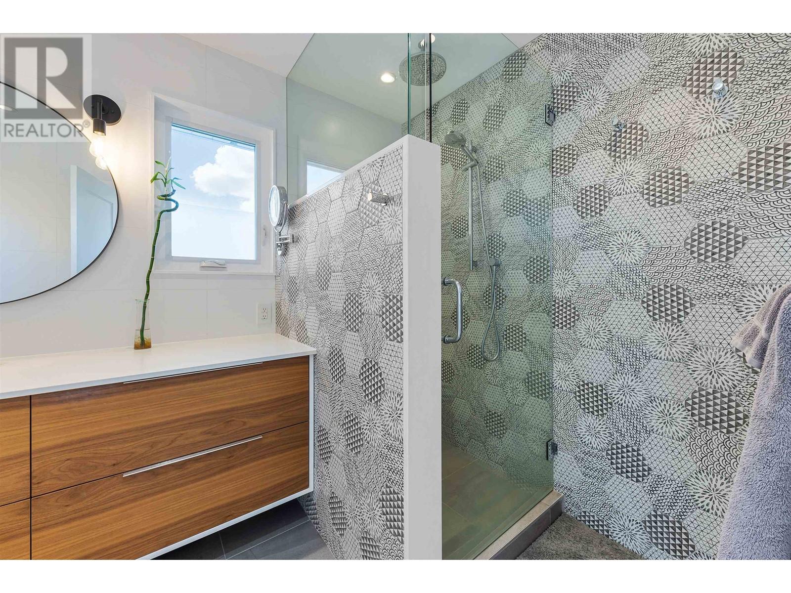 747 E 6th Street, North Vancouver, British Columbia V7L 1R5 - Photo 21 - R2921638