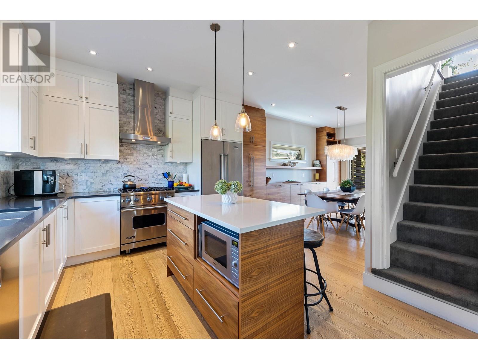 747 E 6th Street, North Vancouver, British Columbia V7L 1R5 - Photo 10 - R2921638