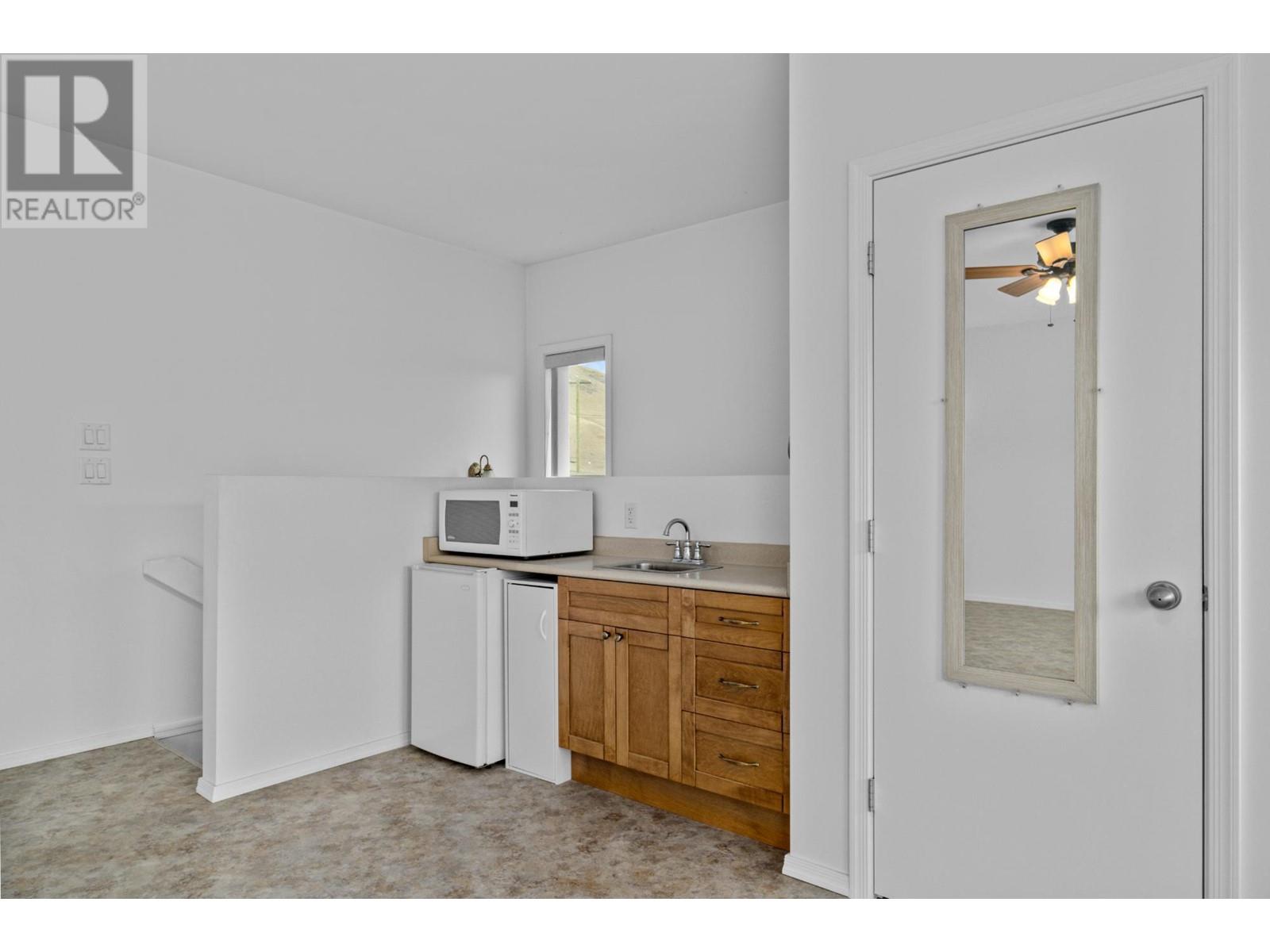 1415 Ranch Road, Kamloops, British Columbia   - Photo 24 - 180742