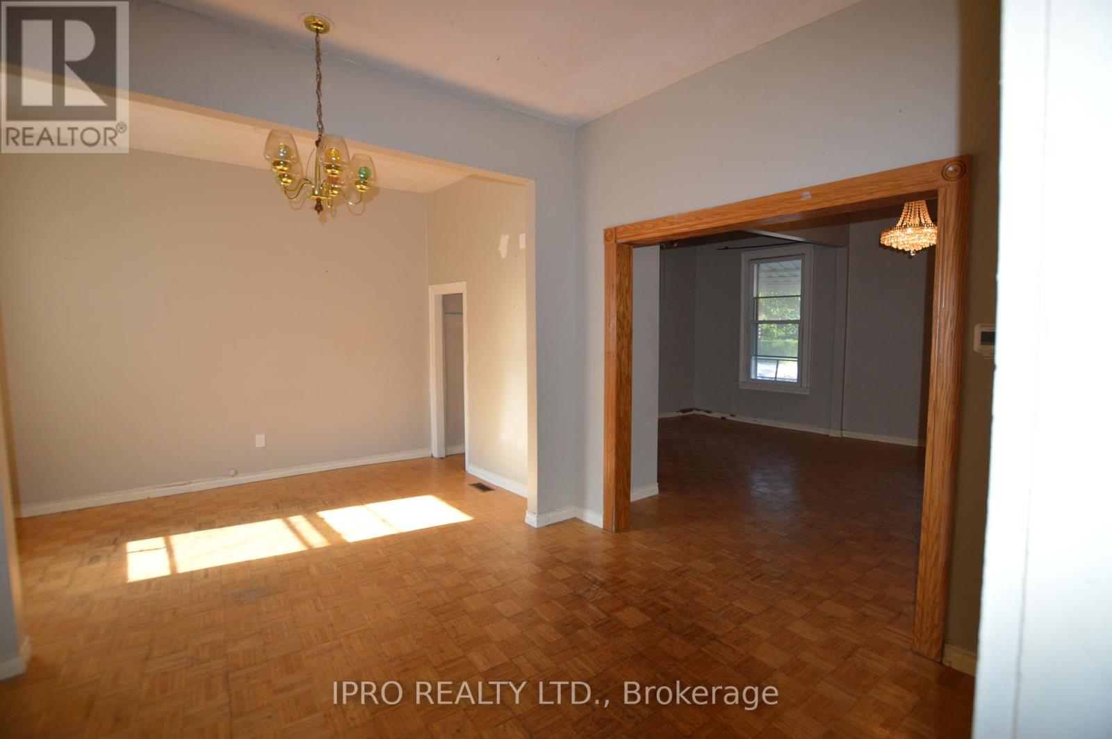 164 Macnab Street N, Hamilton (Central), Ontario  L8R 2M4 - Photo 7 - X9302794