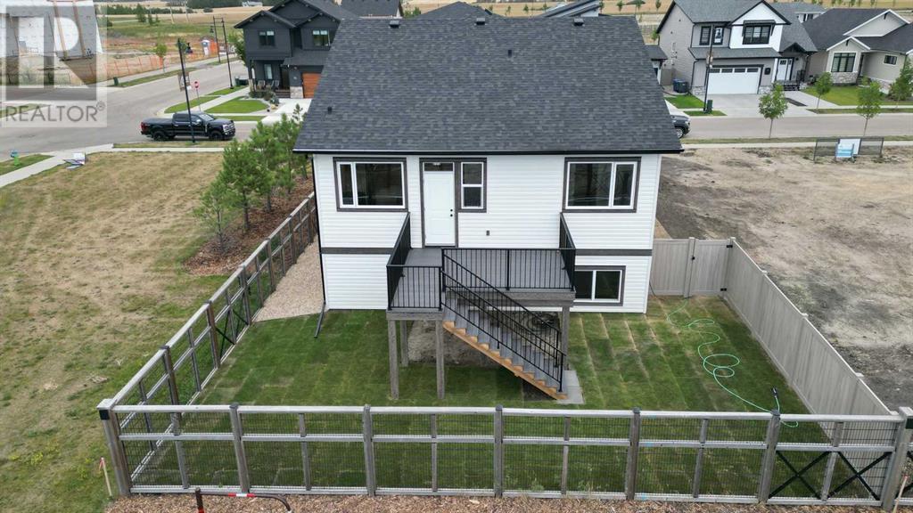 60 Thorkman Avenue, Red Deer, Alberta  T4P 0Y8 - Photo 3 - A2161117