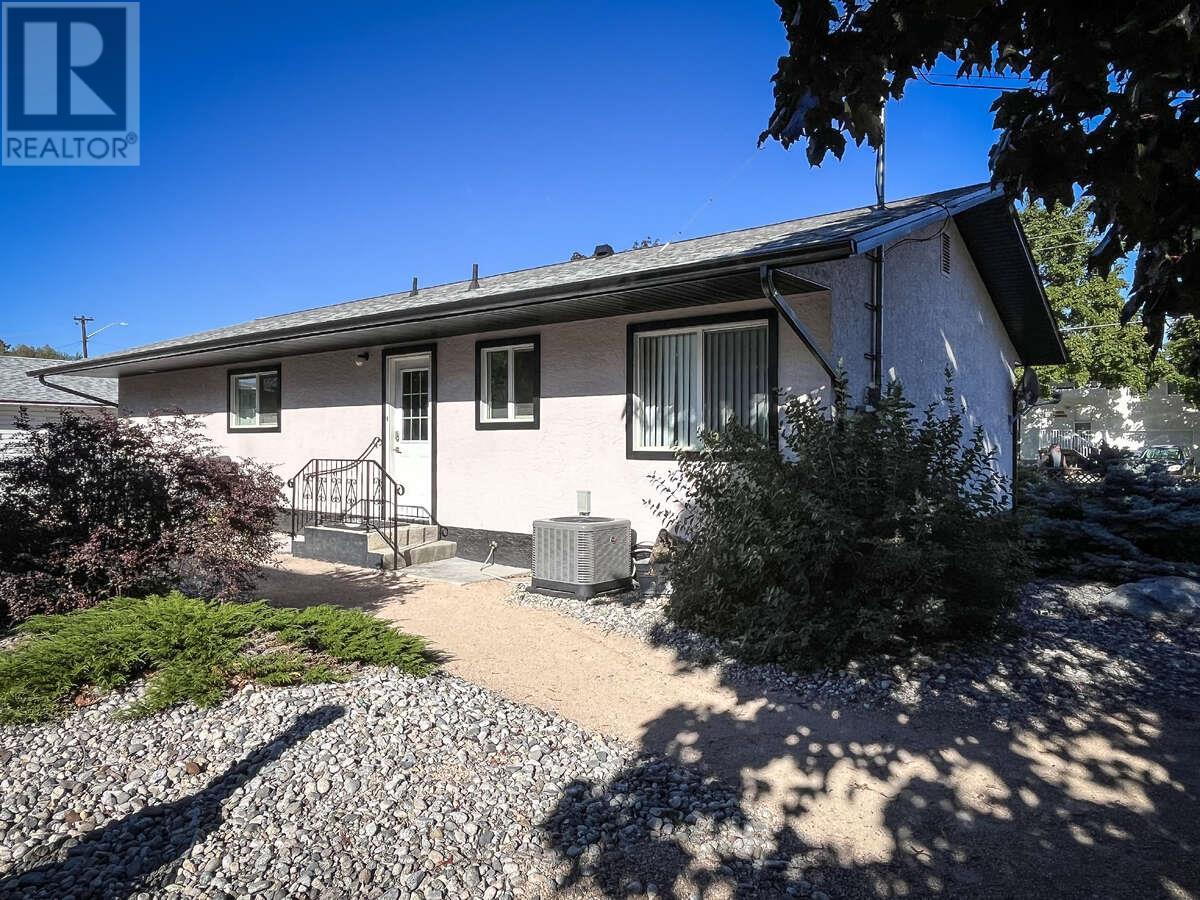 Property at 13608 Rumball Avenue image 3