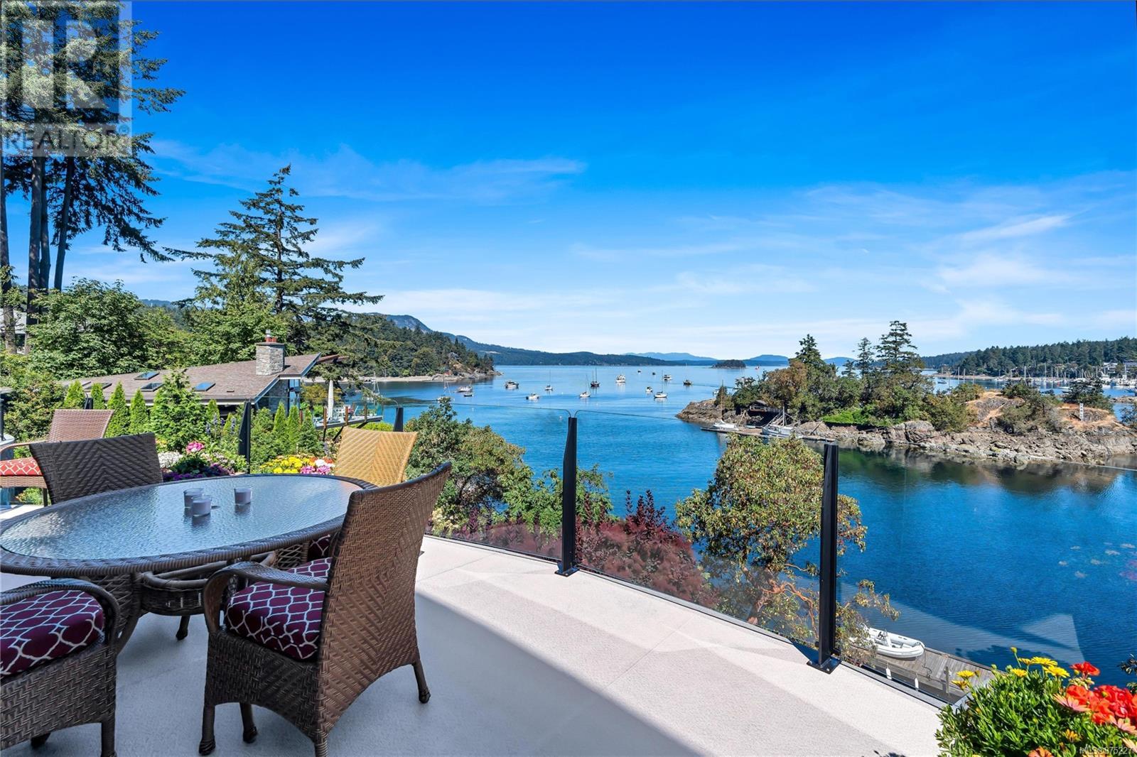 766 Sea Dr, central saanich, British Columbia