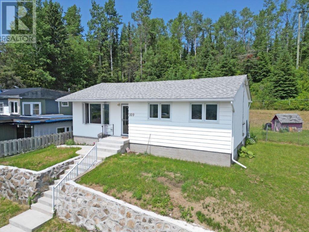 109 McKirdy Ave, nipigon, Ontario