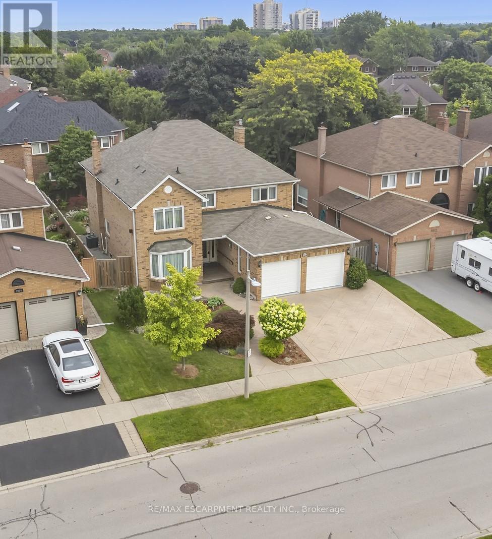 2008 GRENVILLE DRIVE Oakville (Iroquois Ridge North)