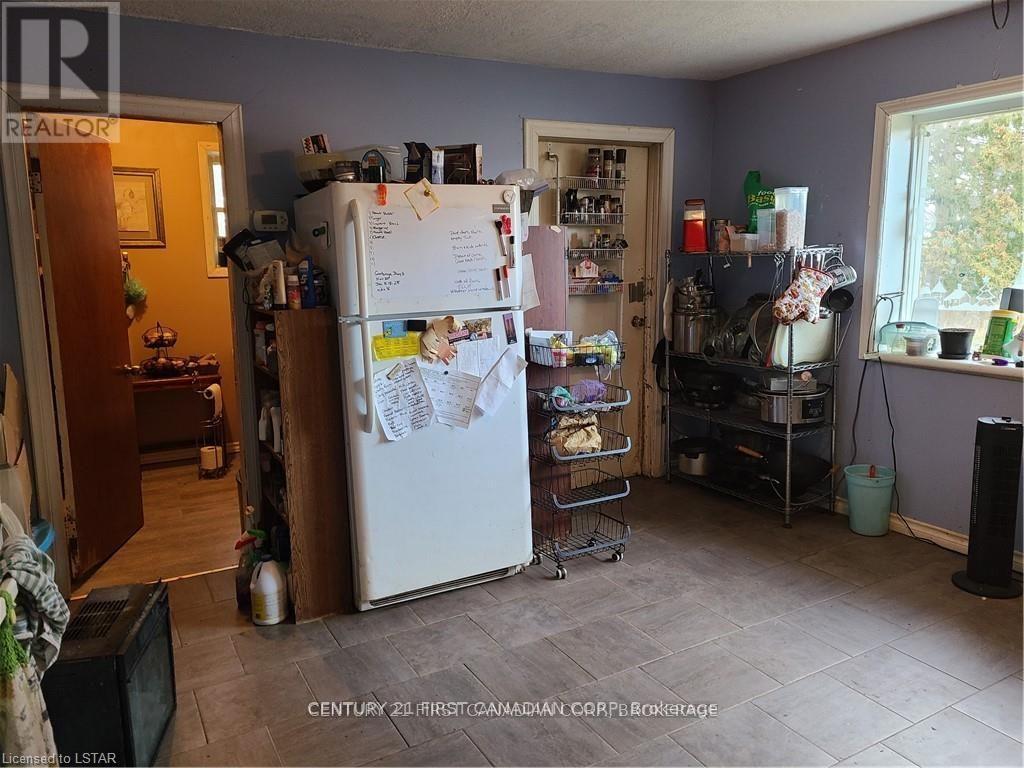 3226 Westminster Drive, London, Ontario  N6H 1S5 - Photo 3 - X9303547