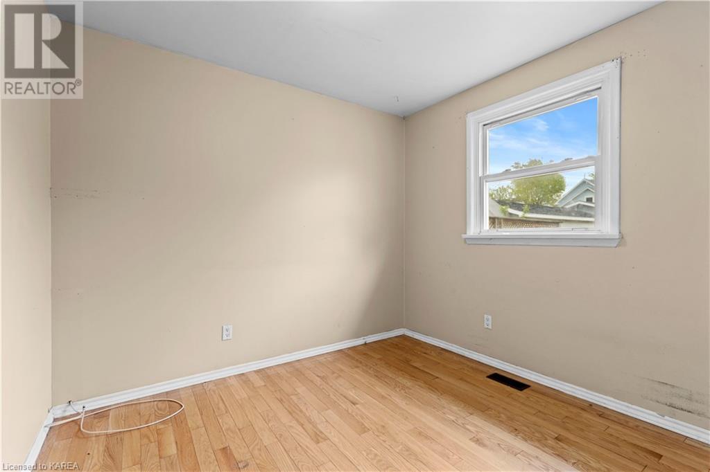 135 Elm Street, Gananoque, Ontario  K7G 2T1 - Photo 15 - 40642974