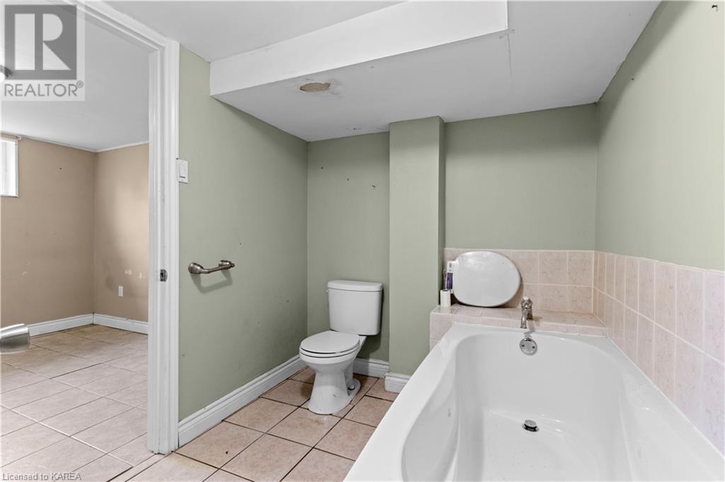 135 Elm Street, Gananoque, Ontario  K7G 2T1 - Photo 29 - 40642974