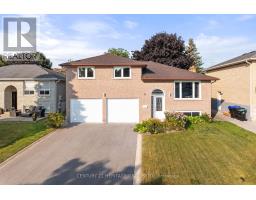 8 WOOD CRESCENT, bradford west gwillimbury (bradford), Ontario