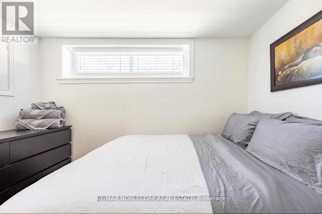 Bsmt - 4230 Bloor Street W, Toronto (Markland Wood), Ontario  M9C 1Z7 - Photo 16 - W9303795