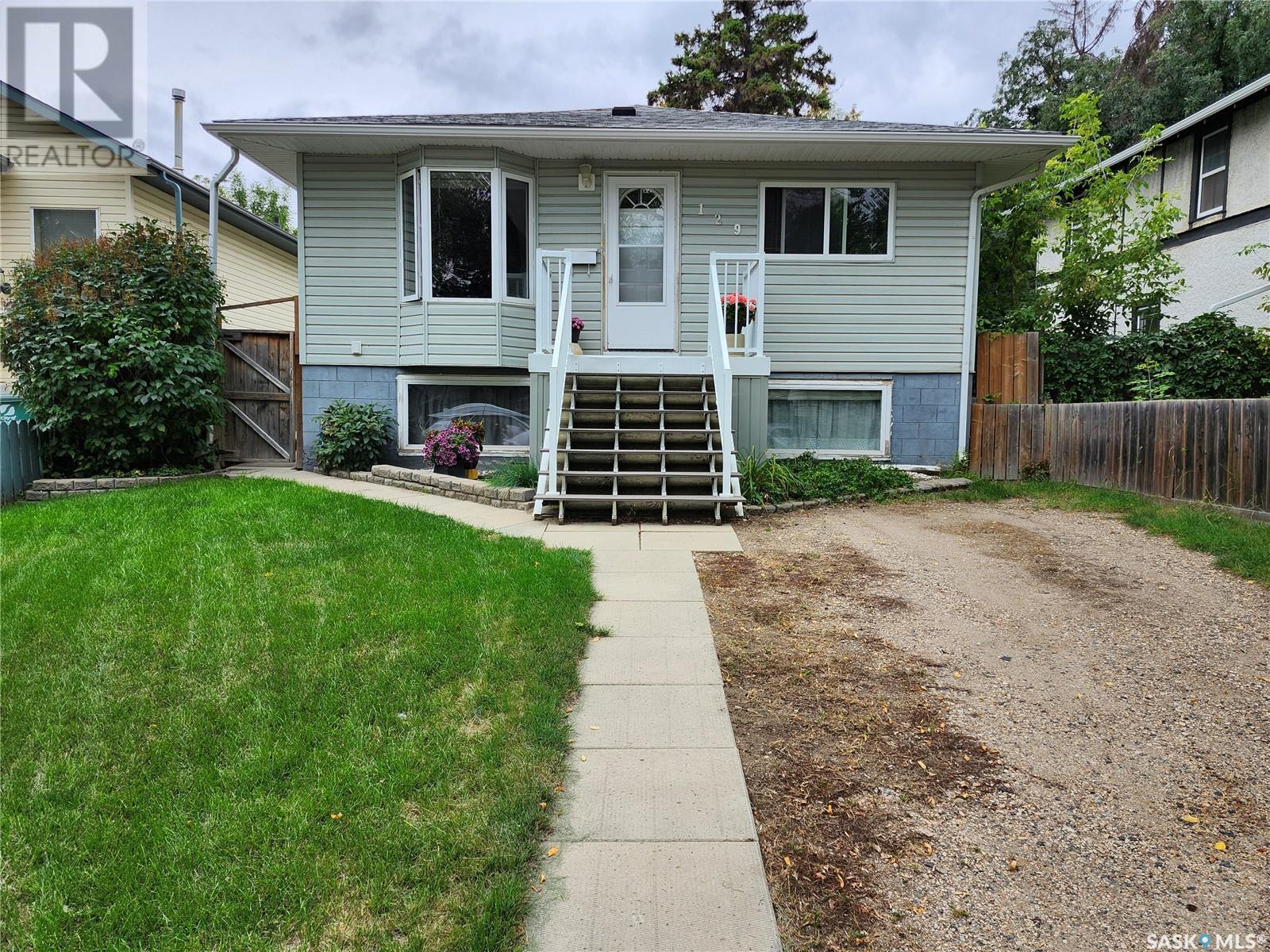 129 L Avenue S, Saskatoon, Saskatchewan  S7M 2G9 - Photo 1 - SK982793