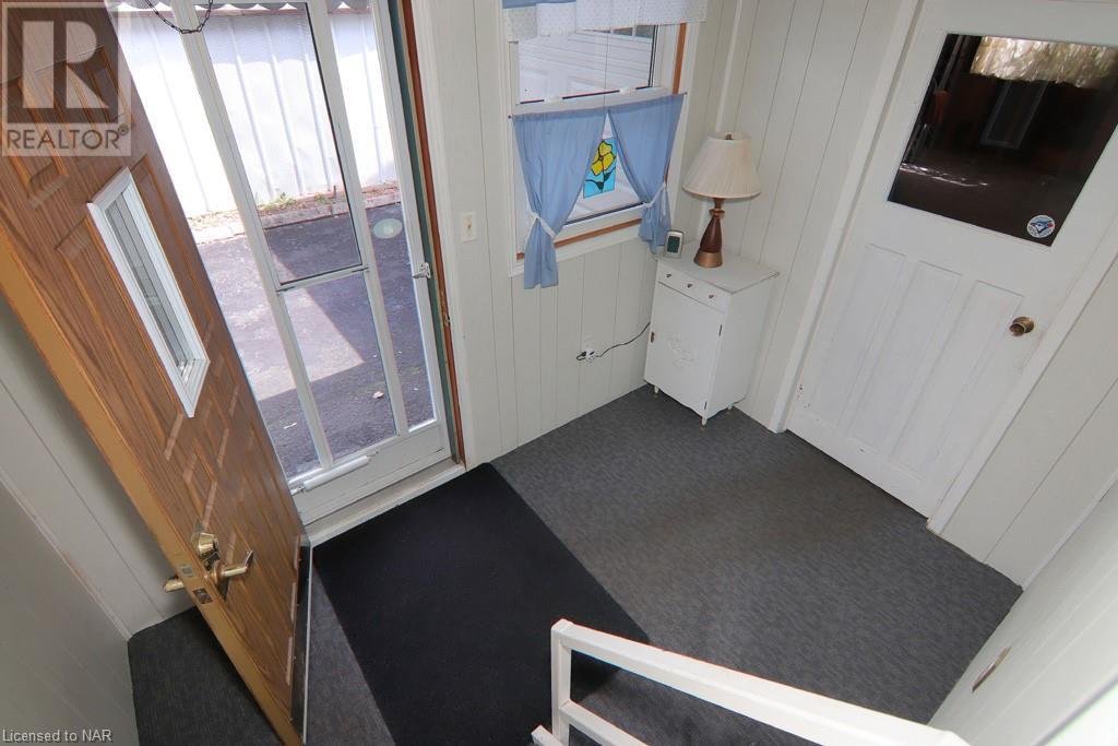 6776 Betty Avenue, Niagara Falls, Ontario  L2G 5W3 - Photo 11 - 40641928