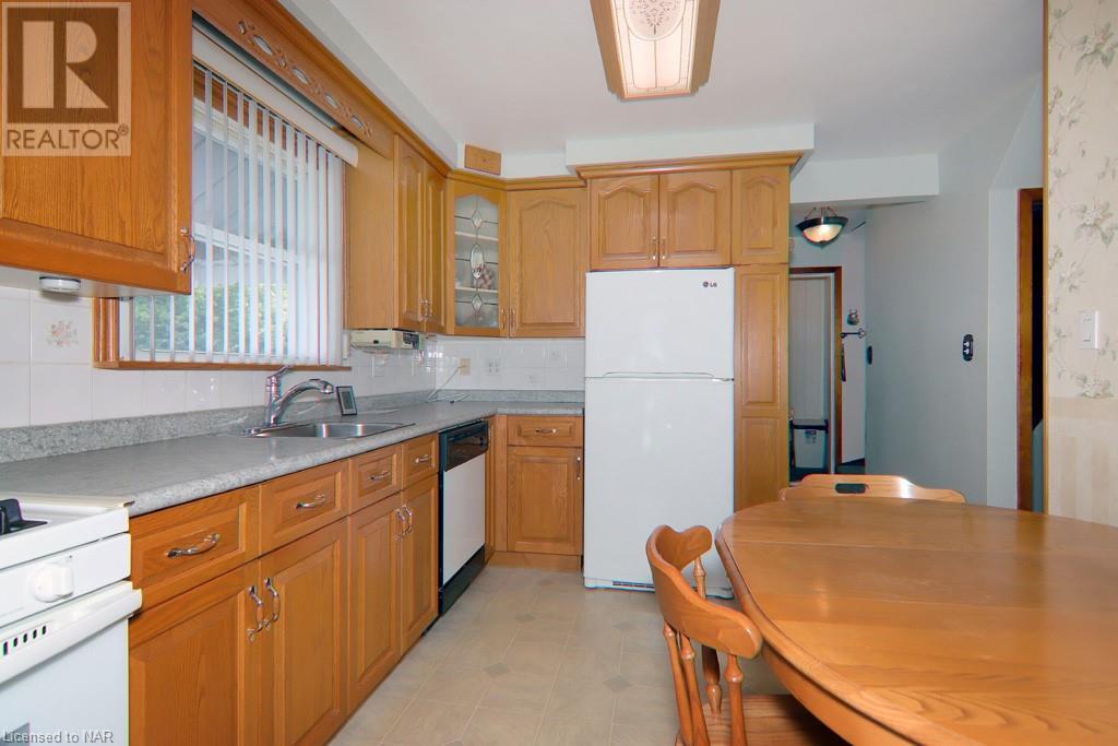 6776 Betty Avenue, Niagara Falls, Ontario  L2G 5W3 - Photo 16 - 40641928