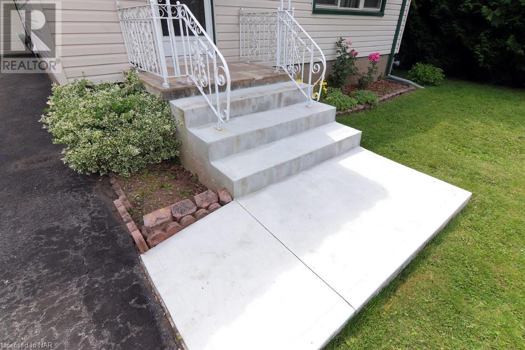 6776 Betty Avenue, Niagara Falls, Ontario  L2G 5W3 - Photo 5 - 40641928