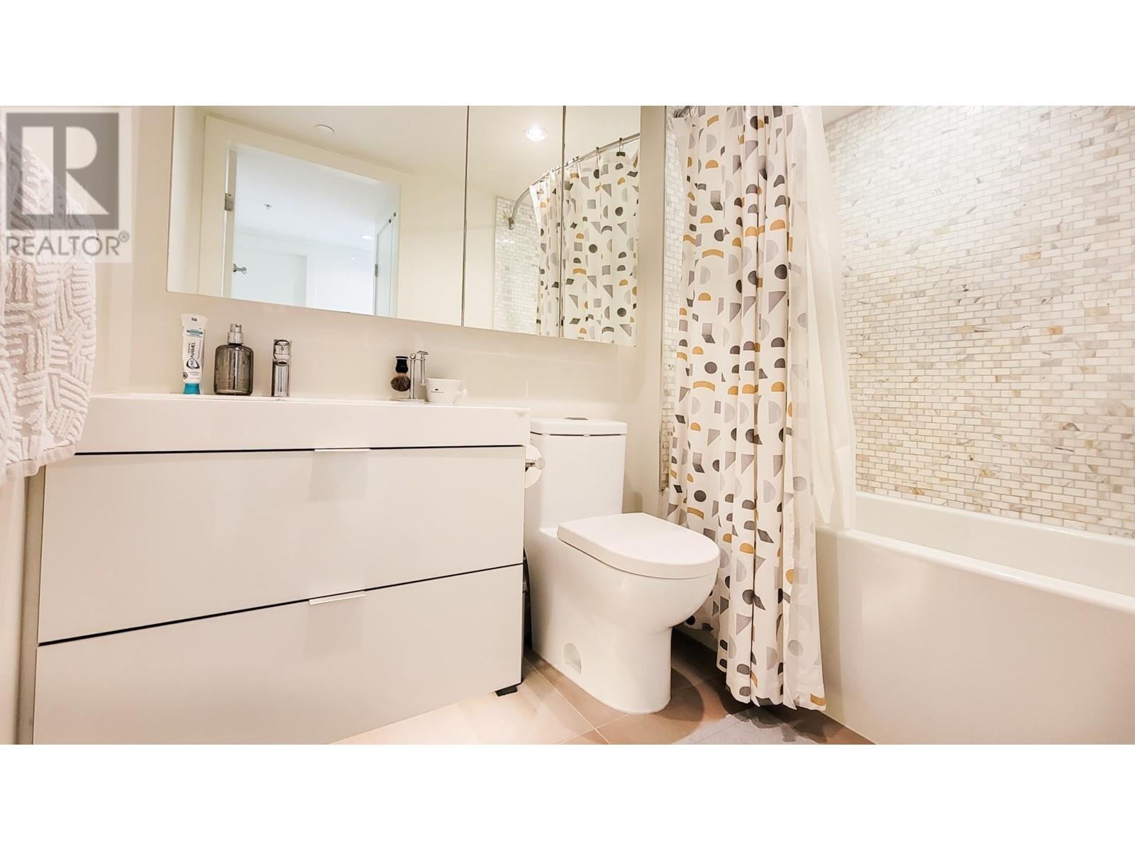 Listing Picture 9 of 12 : 802 238 W BROADWAY, Vancouver / 溫哥華 - 魯藝地產 Yvonne Lu Group - MLS Medallion Club Member