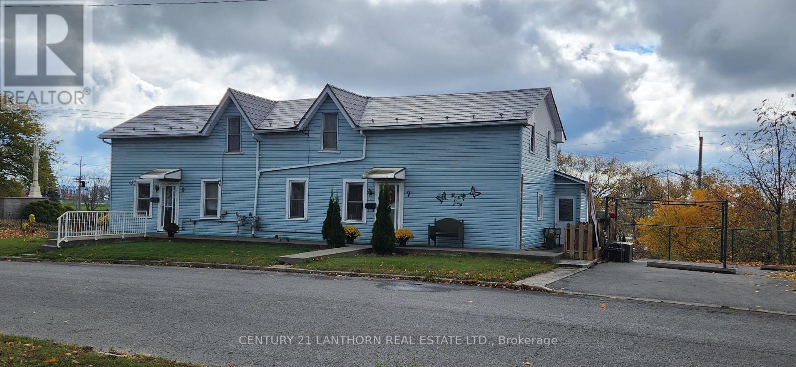 7-9 John Street, Quinte West, Ontario  K8V 1J5 - Photo 2 - X8297128