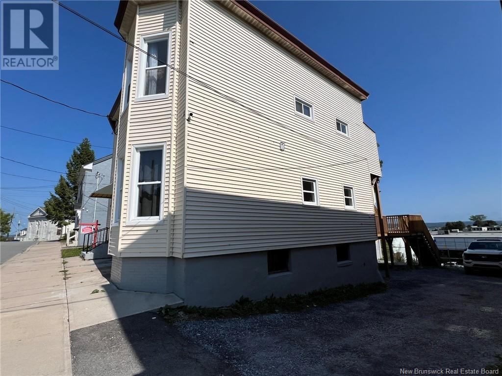 14-16 Exmouth Street, Saint John, New Brunswick  E2L 3R8 - Photo 3 - NB105045