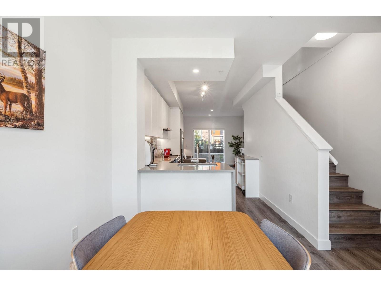 103 609 SYDNEY AVENUE