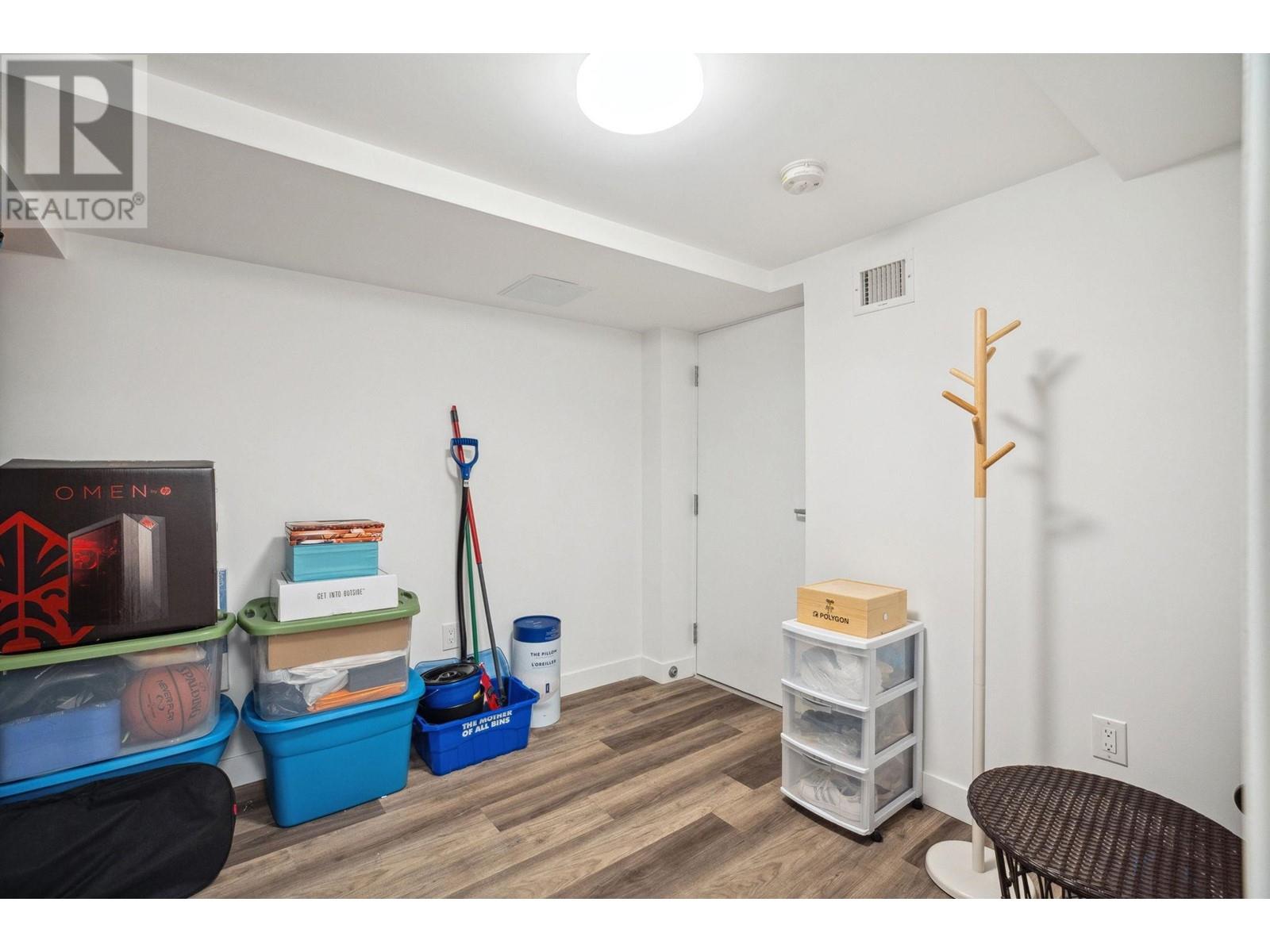 103 609 SYDNEY AVENUE