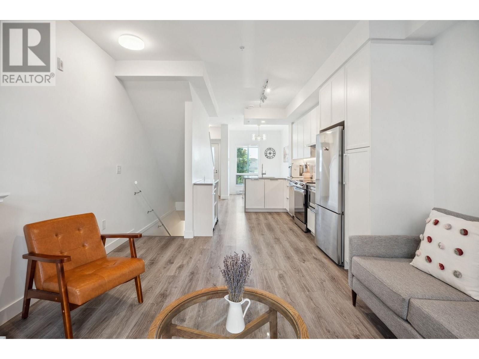 103 609 SYDNEY AVENUE