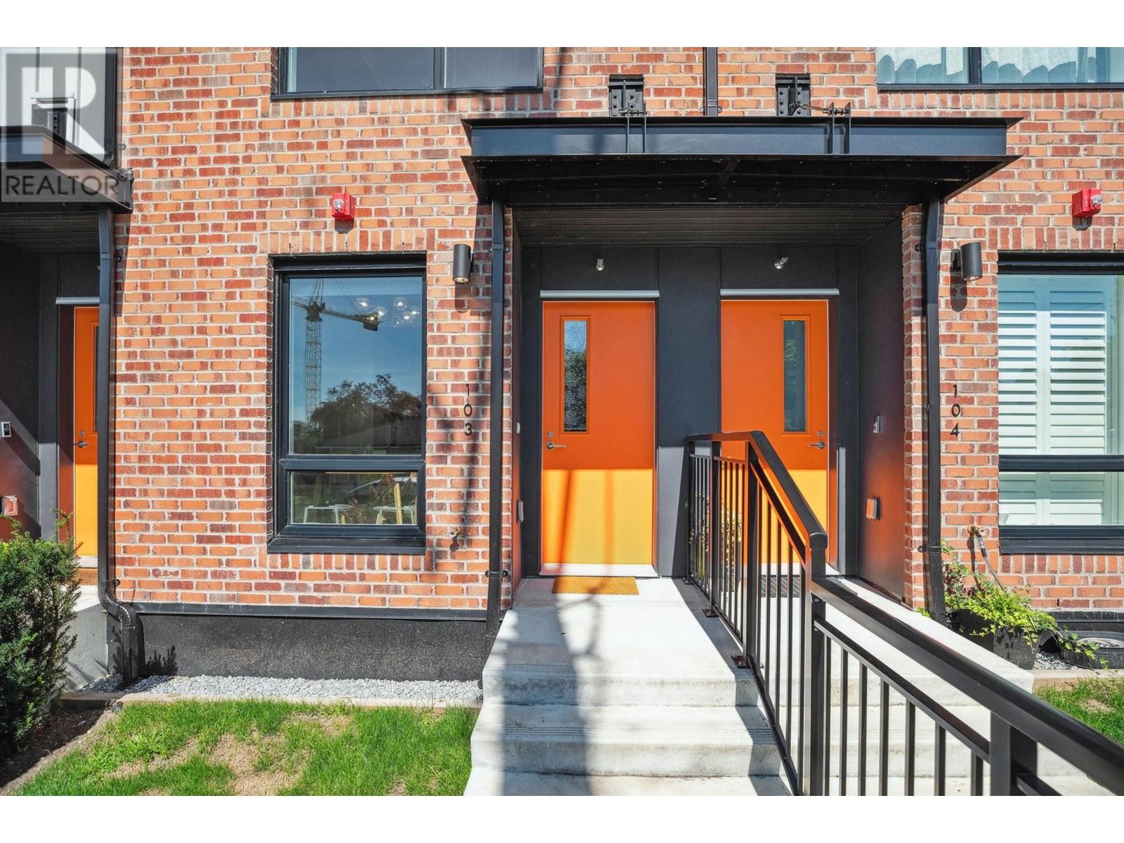 103 609 SYDNEY AVENUE