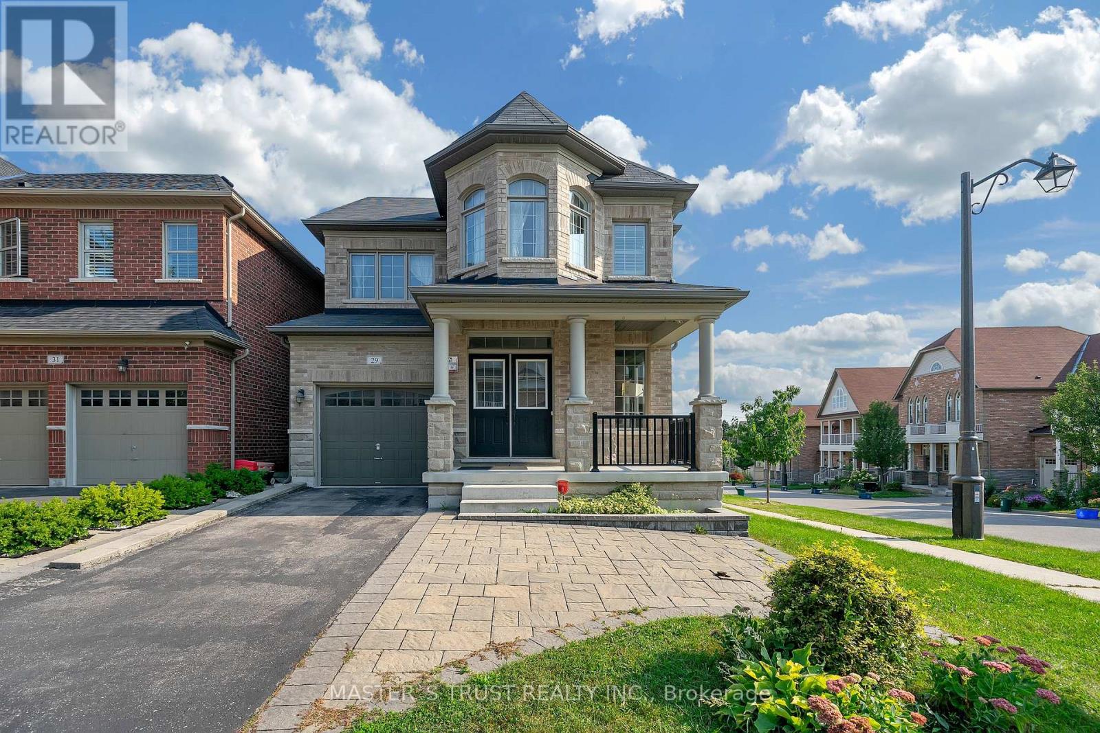 29 Manila Avenue, Markham (Berczy), Ontario  L6C 0W1 - Photo 2 - N9303290