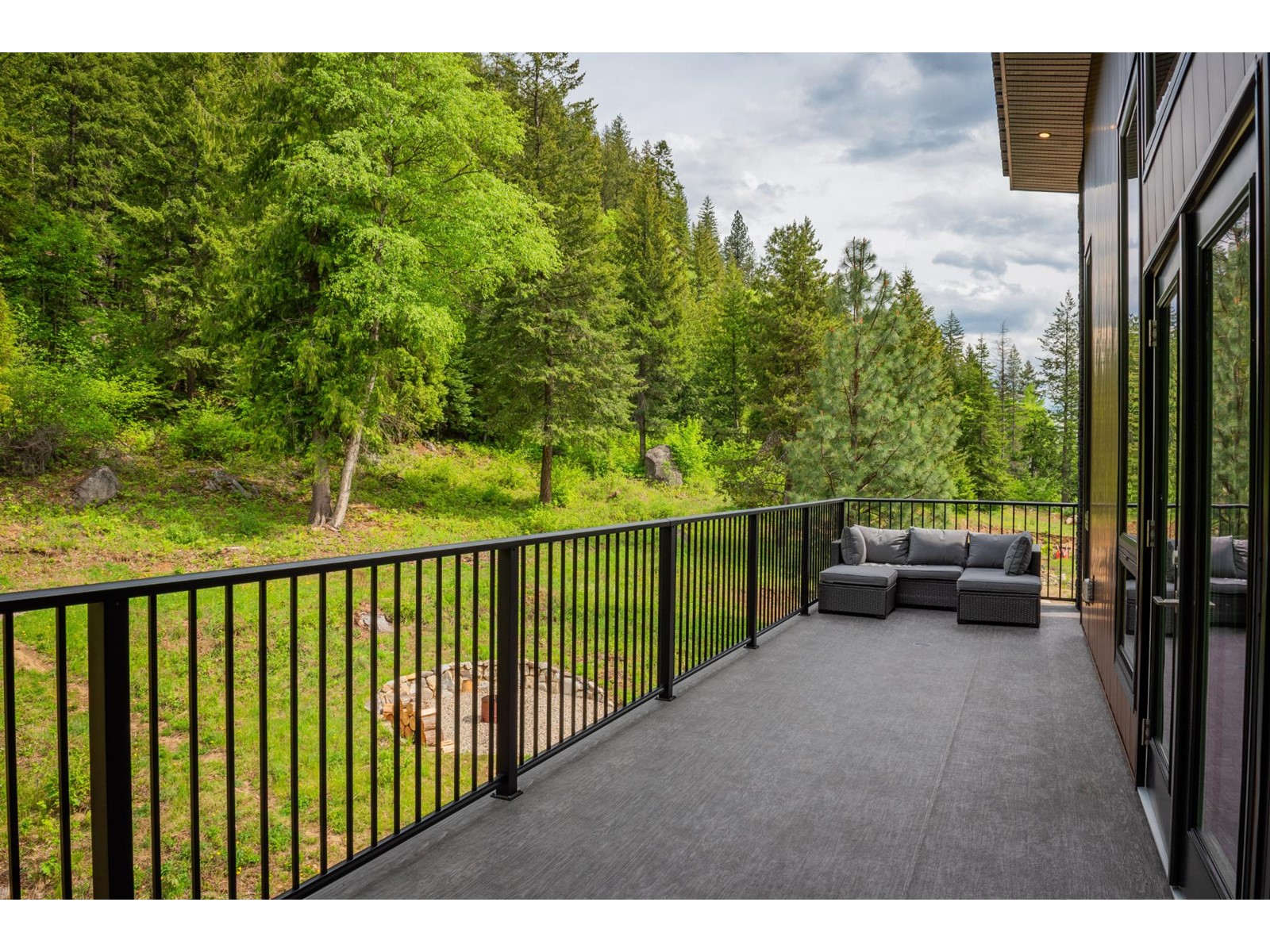 1959 Sandy Road, Castlegar, British Columbia  V1N 4T1 - Photo 4 - 2479430