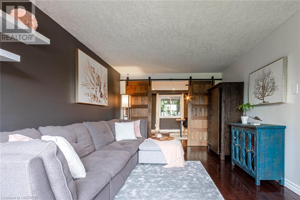 96 Montana CrescentKitchener, Ontario  N2N 2S1 - Photo 3 - X10403515
