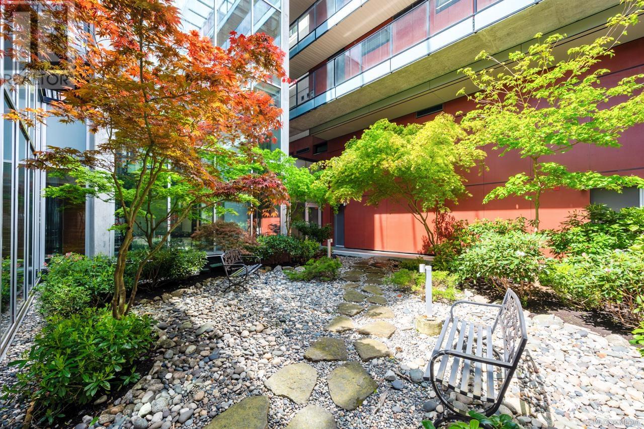 Listing Picture 4 of 25 : 310 5955 BIRNEY AVENUE, Vancouver / 溫哥華 - 魯藝地產 Yvonne Lu Group - MLS Medallion Club Member