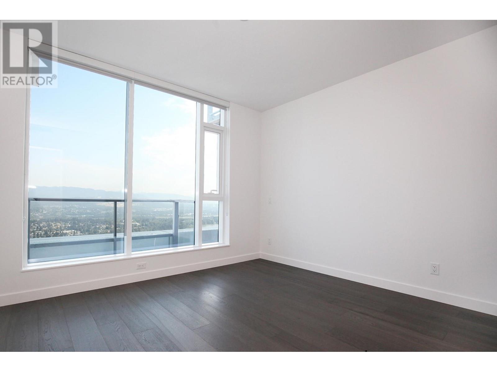 Listing Picture 18 of 23 : 4107 6000 MCKAY AVENUE, Burnaby / 本拿比 - 魯藝地產 Yvonne Lu Group - MLS Medallion Club Member