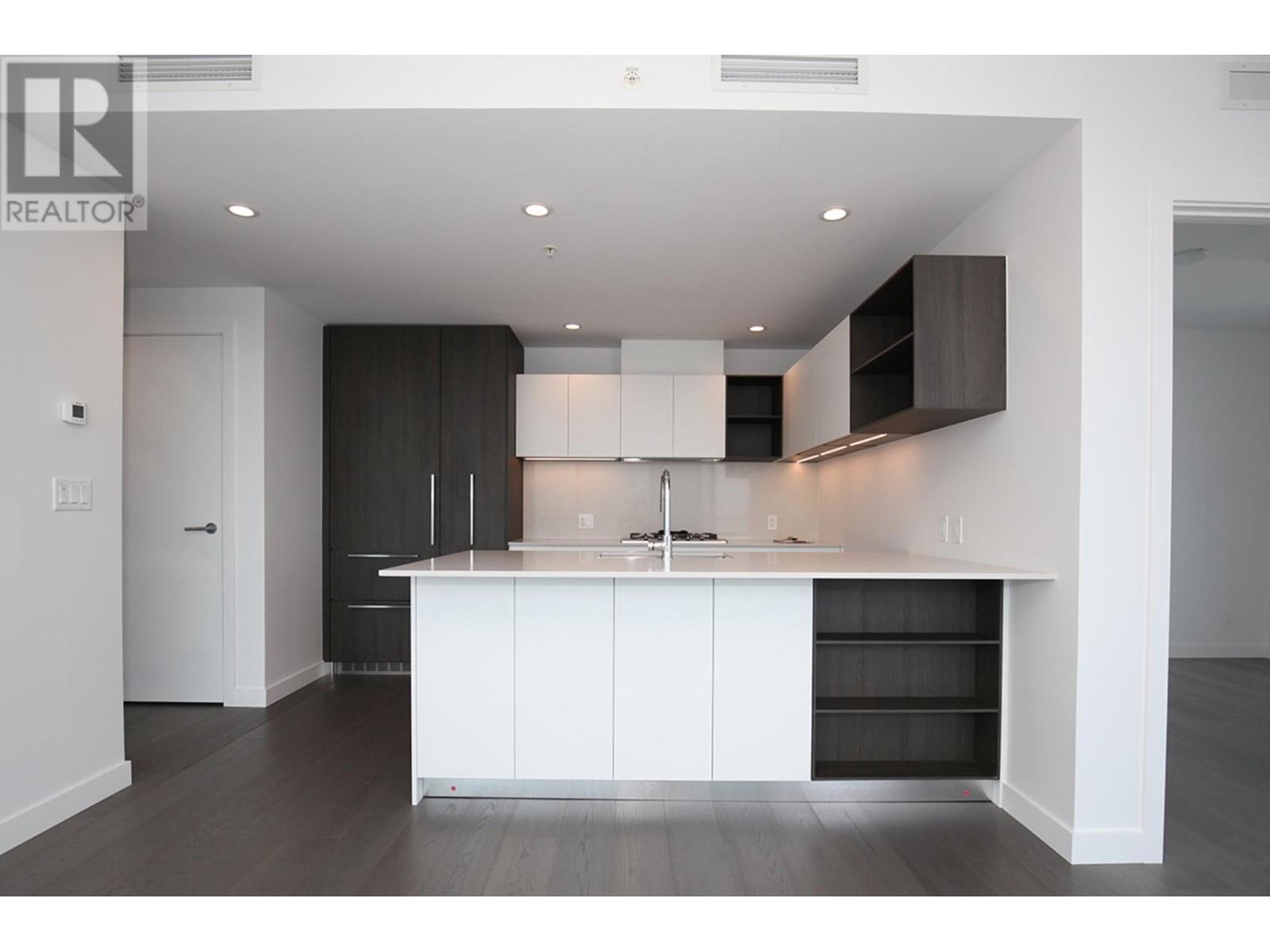 Listing Picture 5 of 23 : 4107 6000 MCKAY AVENUE, Burnaby / 本拿比 - 魯藝地產 Yvonne Lu Group - MLS Medallion Club Member