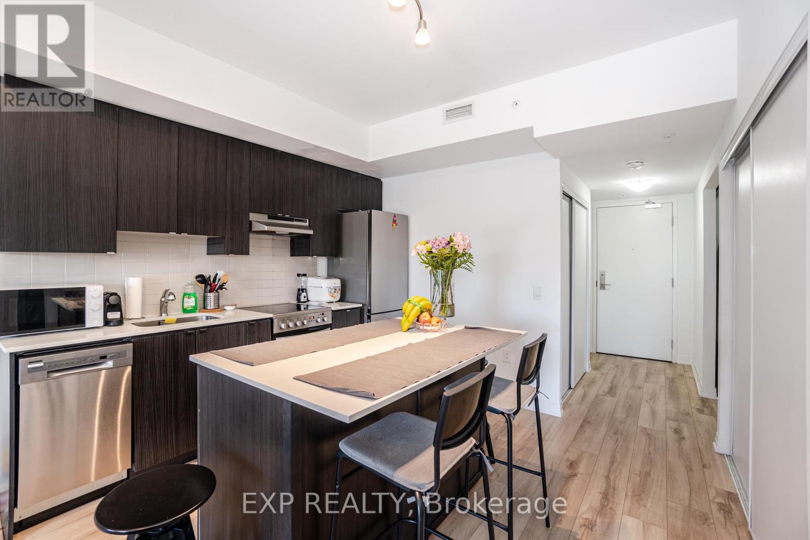 202 - 408 Browns Line, Toronto (Alderwood), Ontario  M8W 0C3 - Photo 12 - W9305239