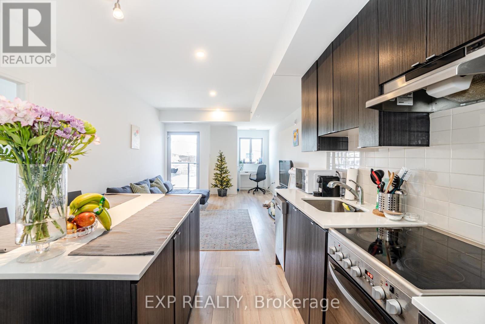 202 - 408 Browns Line, Toronto (Alderwood), Ontario  M8W 0C3 - Photo 14 - W9305239