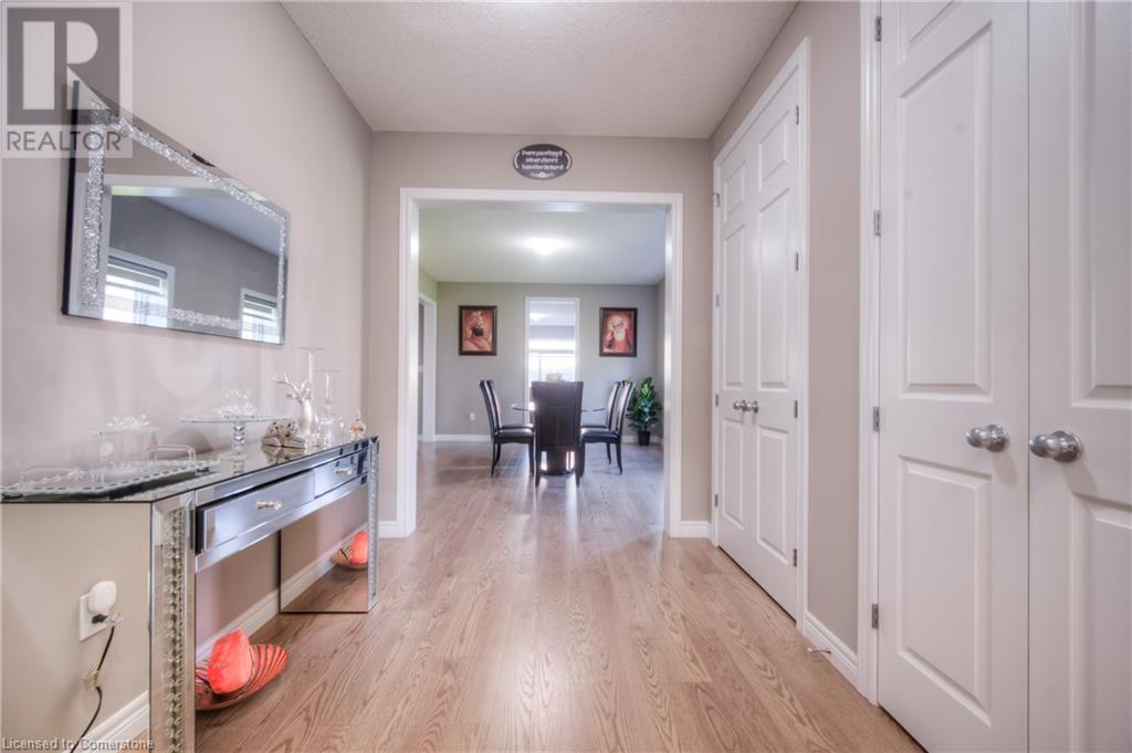 43 Broadacre Dr Drive, Kitchener, Ontario  N2R 0S5 - Photo 6 - 40638050