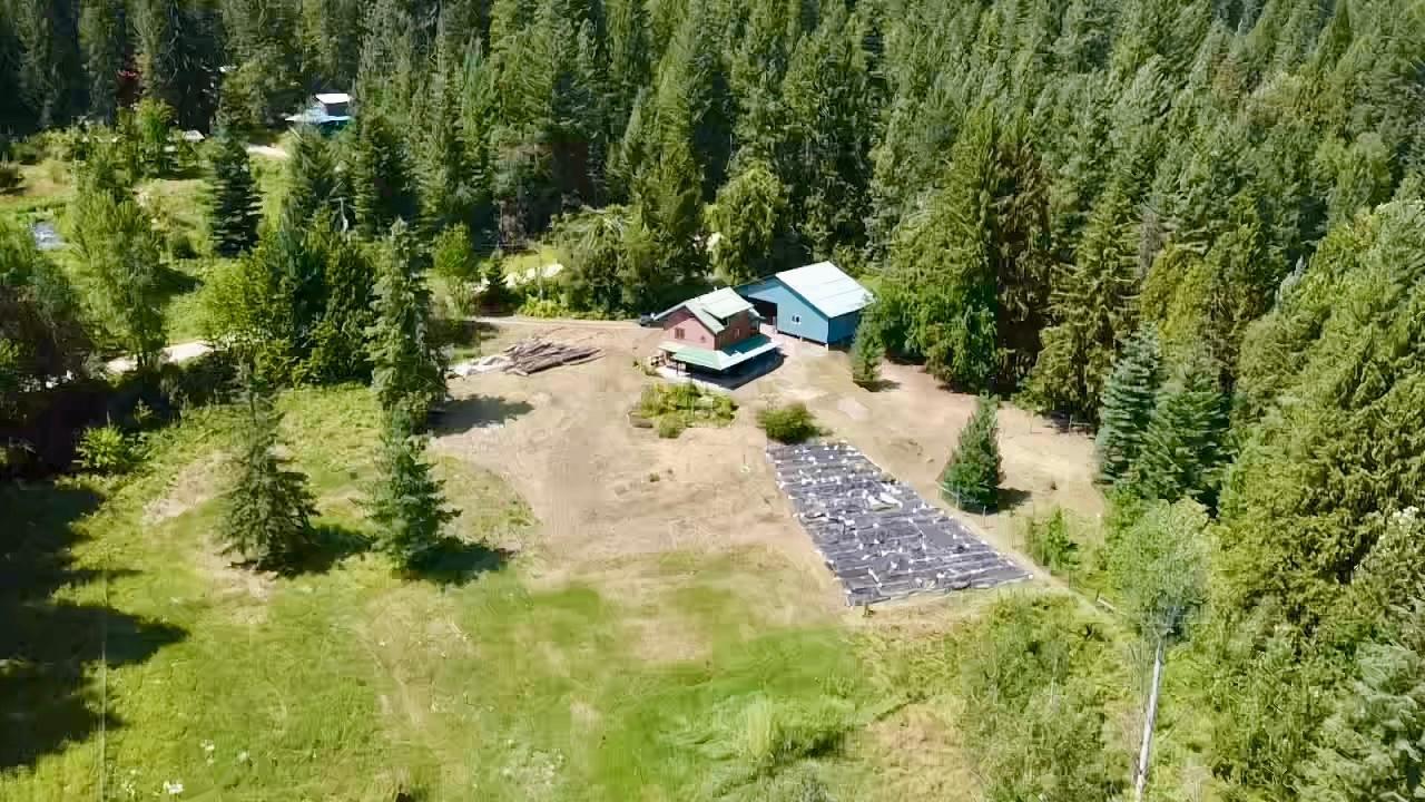 6236 Mckean Road, Appledale, British Columbia  V0G 2J0 - Photo 5 - 2478564