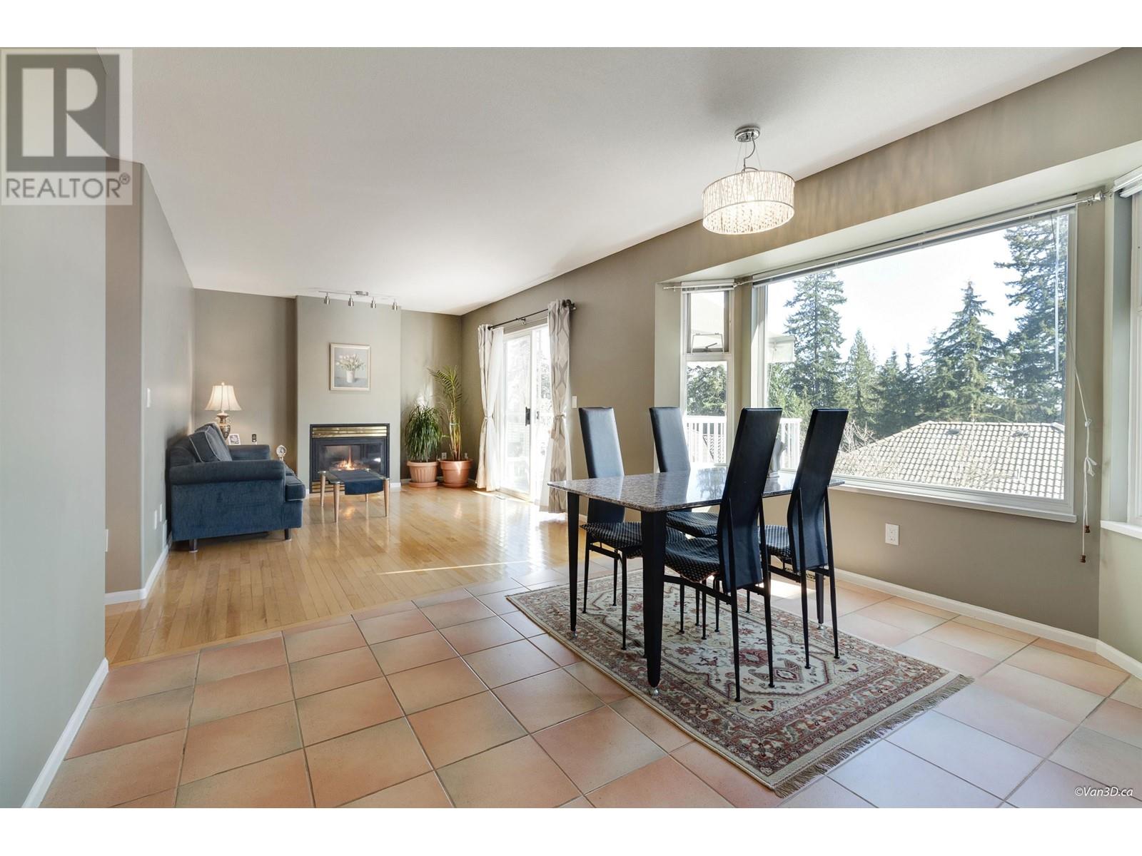 1662 Plateau Crescent, Coquitlam, British Columbia  V3E 3B3 - Photo 11 - R2922275