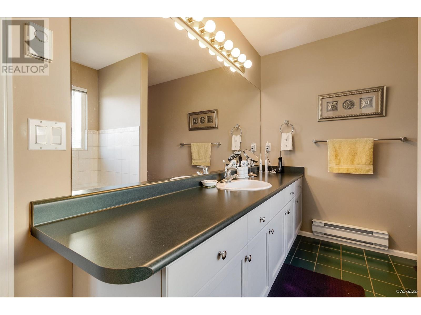 1662 Plateau Crescent, Coquitlam, British Columbia  V3E 3B3 - Photo 25 - R2922275