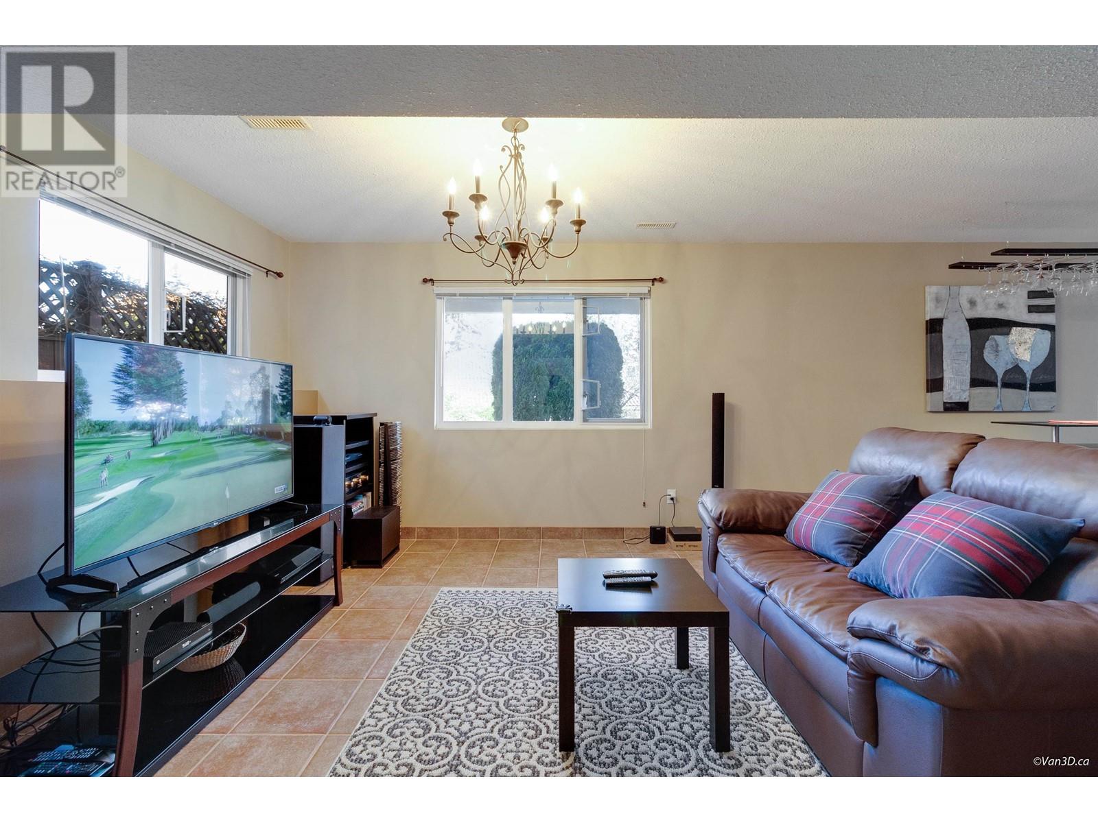 1662 Plateau Crescent, Coquitlam, British Columbia  V3E 3B3 - Photo 32 - R2922275