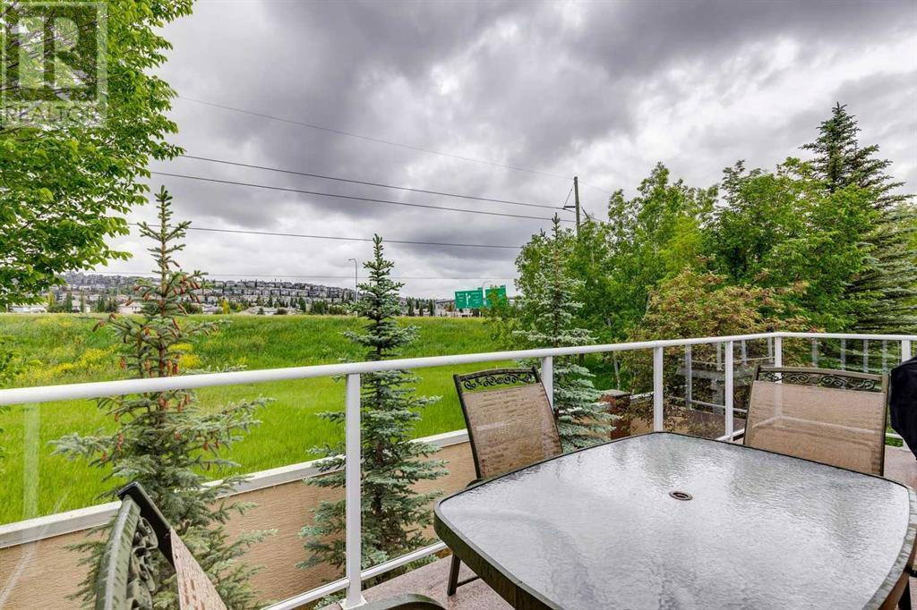 18 Discovery Woods Villas Sw, Calgary, Alberta  T3H 5A6 - Photo 46 - A2145395