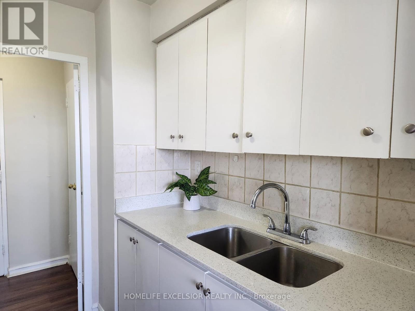 1207 - 3311 Kingston Road, Toronto (Scarborough Village), Ontario  M1M 1R1 - Photo 11 - E9305605