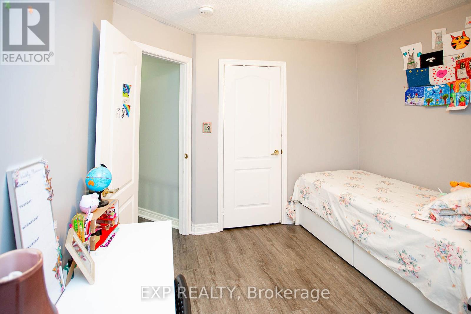 28 Wandering Trail Drive, Brampton (Northwest Sandalwood Parkway), Ontario  L7A 1T1 - Photo 18 - W9302602