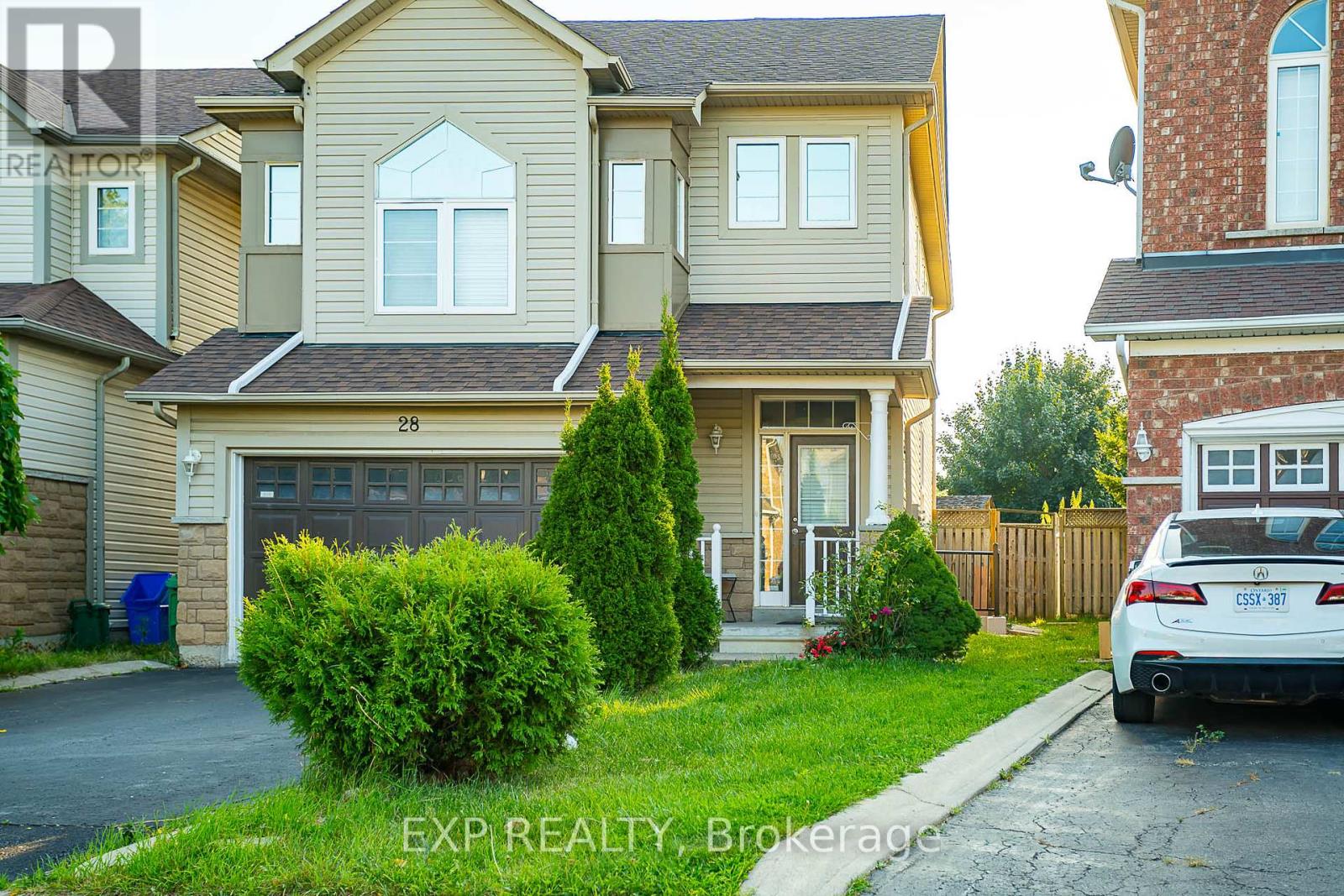 28 Wandering Trail Drive, Brampton (Northwest Sandalwood Parkway), Ontario  L7A 1T1 - Photo 3 - W9302602