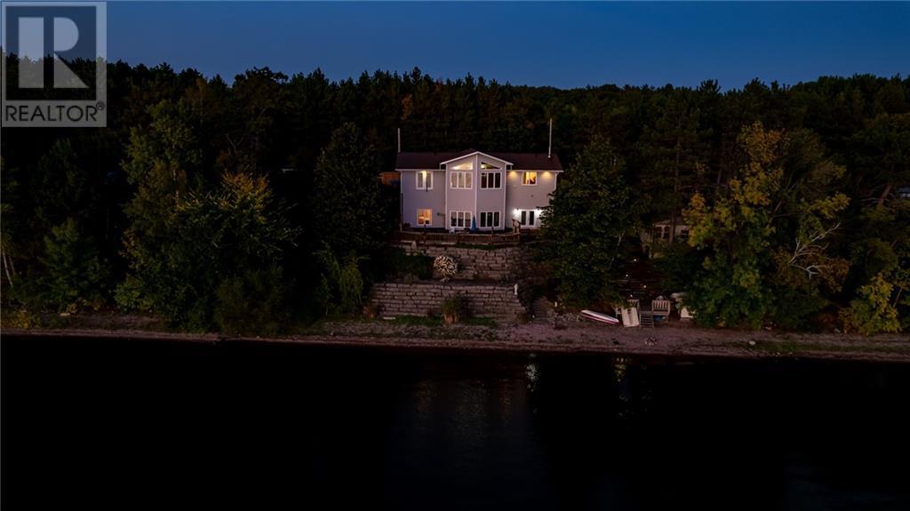 563 ISLAND VIEW DRIVE, golden lake, Ontario