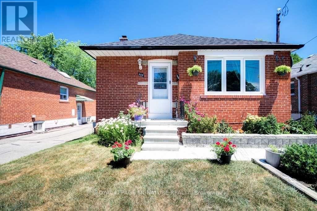 MAIN - 111 ELLINGTON DRIVE, toronto (wexford-maryvale), Ontario