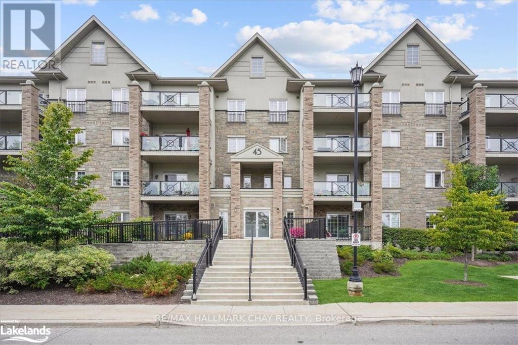 45 FERNDALE Drive S Unit# 104, barrie, Ontario