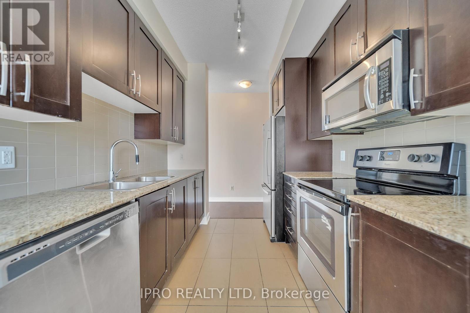 1806 - 4065 Brickstone Mews, Mississauga (City Centre), Ontario  L5B 0G3 - Photo 21 - W9305904