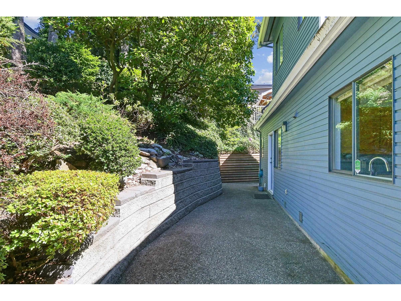 14815 Hardie Avenue, White Rock, British Columbia  V4B 2H6 - Photo 27 - R2919518