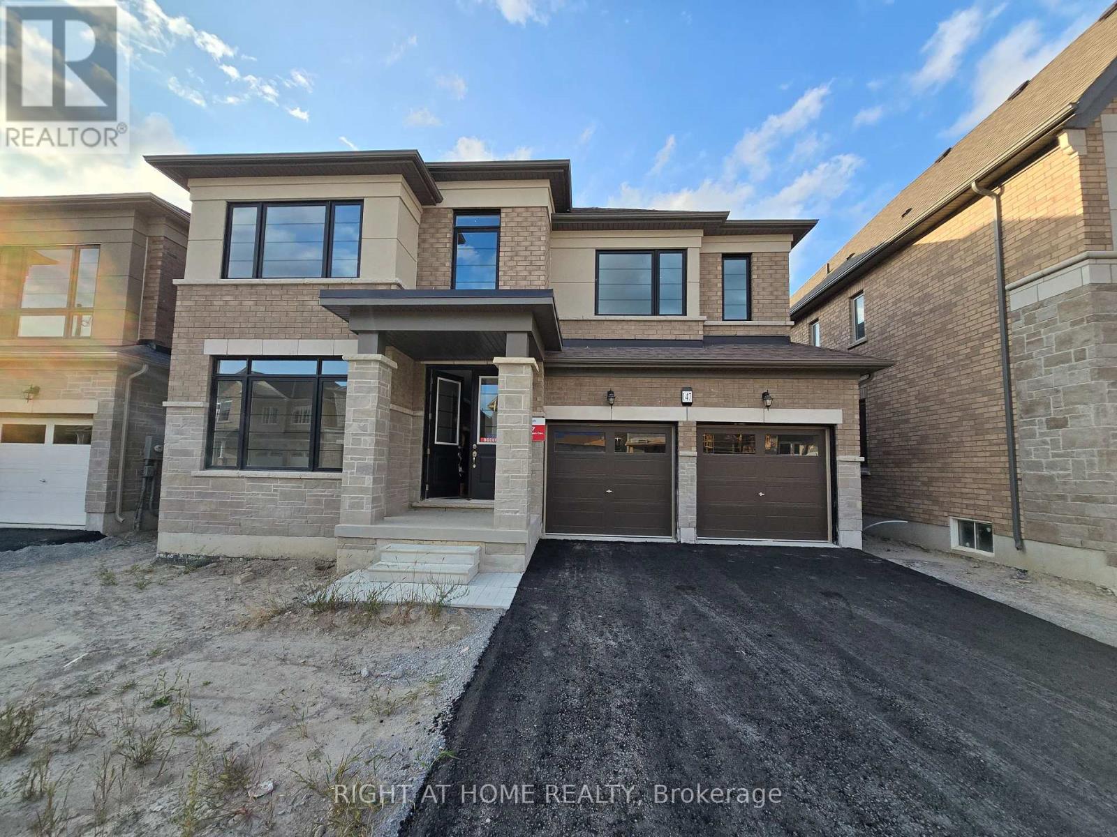 147 Kenneth Rogers Crescent, East Gwillimbury (Queensville), Ontario  L0G 1R0 - Photo 1 - N9306282