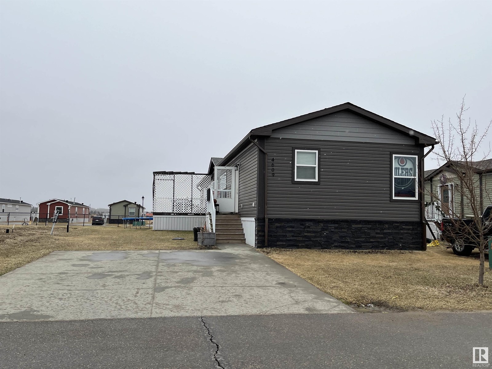 4609 Snowbird Ln, Cold Lake, Alberta  T9M 0C6 - Photo 1 - E4405420