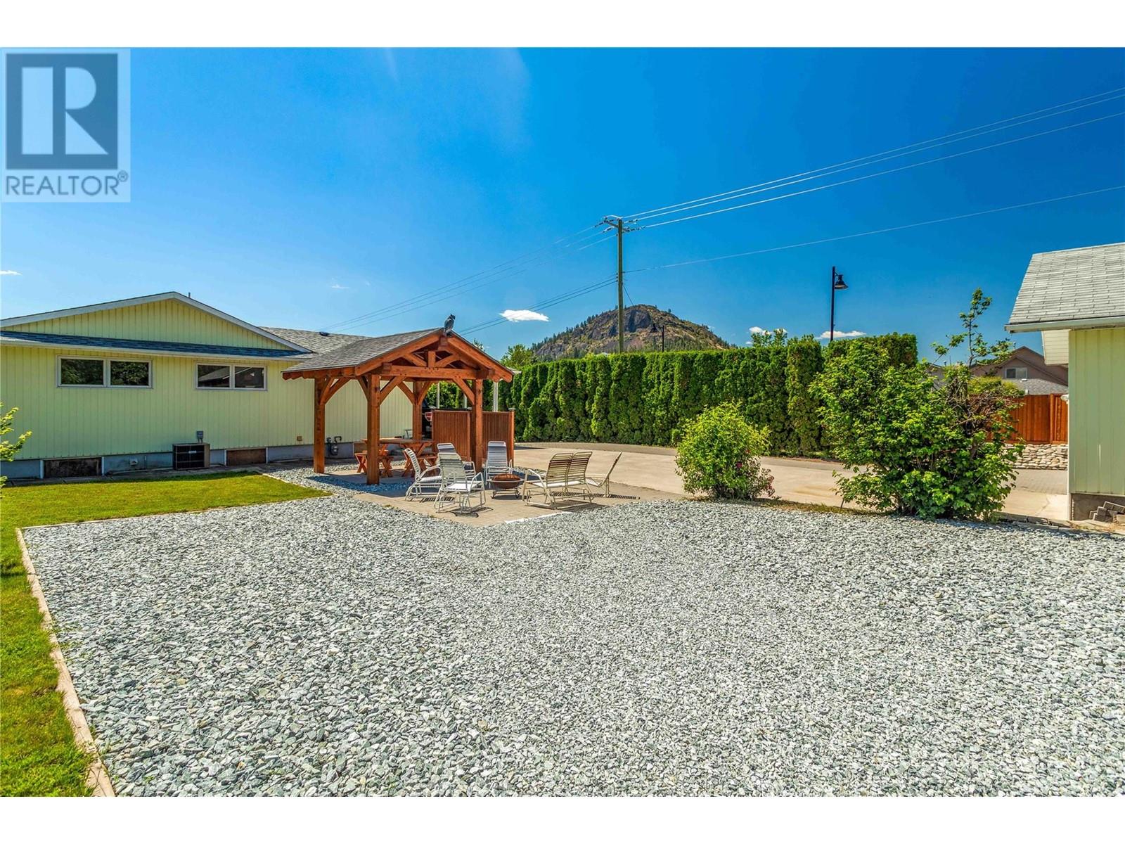 999 Skyline Road West Kelowna